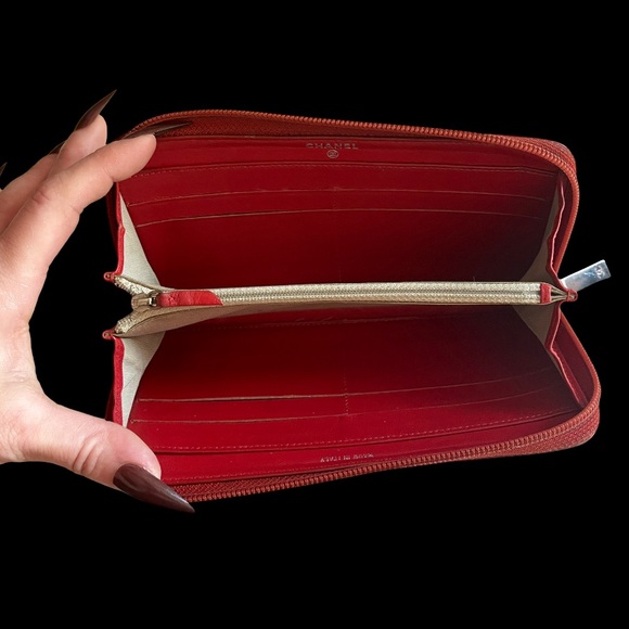 Chanel Wallet Timeless CC Logo Zip Around Zippy Wallet Red Caviar Leather - Picture 6 of 15